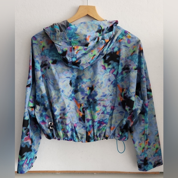 Lululemon Seawheeze Rain Chaser Jacket, size 4 - Picture 5 of 14